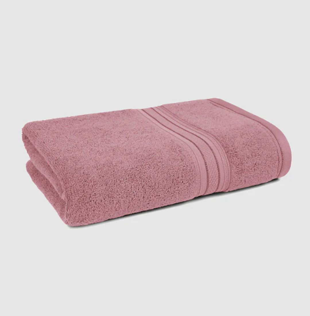 CLASSIC BATH TOWEL, 100% Cotton, 525 GSM, Durable, Super Soft – SOFT BERRY (150 × 75 cm)